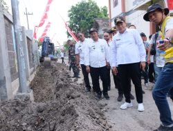 Sidak Betonisasi Bringinbendo, Bupati Subandi : Target redam banjir diharapkan Rampung Desember
