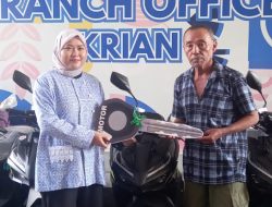 BRI Branch Office Krian Panen Hadia Simpedes .Serahkan Hadiah Langsung PHS Ke Pemenang Undian Periode Semester 2, Tahun 2024