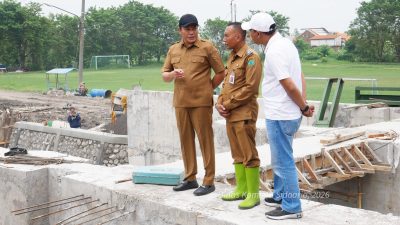 Pantau Proyek Penanganan Banjir, Bupati Subandi: Pembangunan Rumah Pompa Kedungpeluk Capai 70 Persen