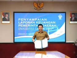 Dapat Apresiasi karena Tepat Waktu, Bupati Sidoarjo H.Subandi Serahkan LKPD Unaudited 2025 ke BPK Jatim