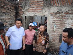 Bupati Sidoarjo Pastikan Korban Kebakaran di Desa Grinting Dapat Bantuan Renovasi Rumah