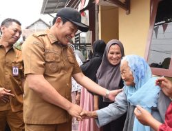 Pastikan Rumah Warga Layak Huni, Bupati Sidoarjo Sidak RTLH diBulusidokare dan Lemahputro